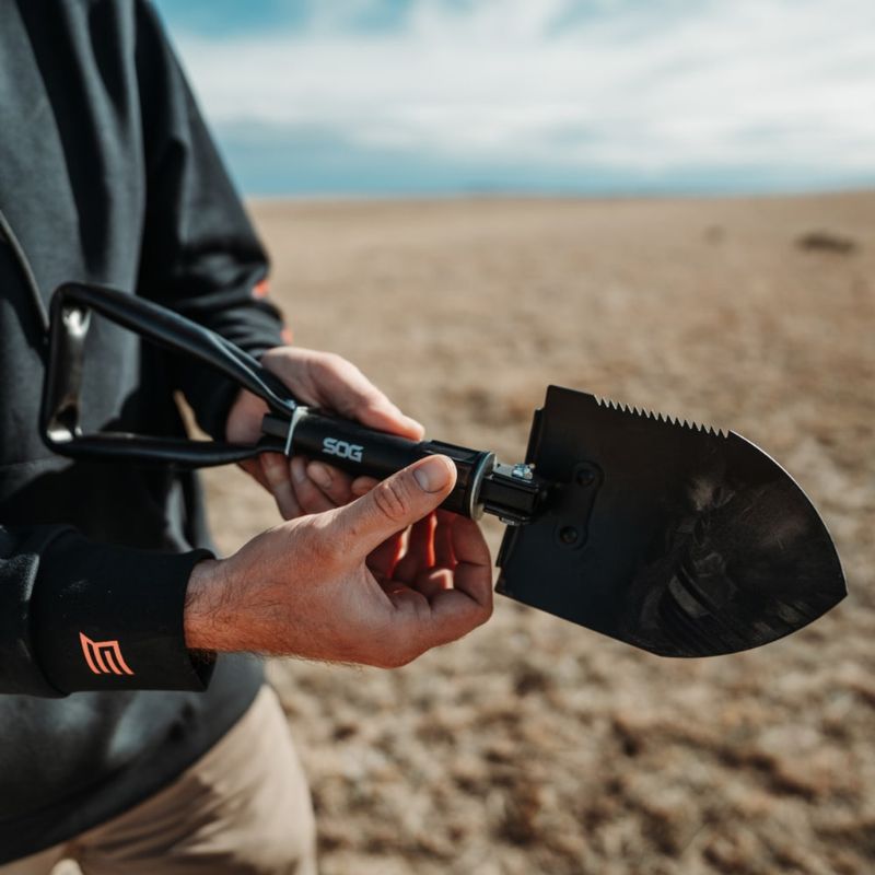 SOG Entrenching Tool